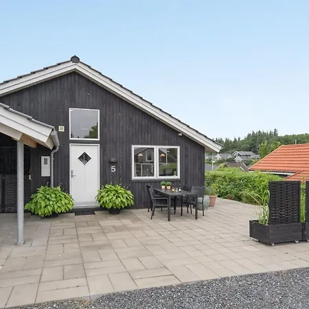 Joergen - 100m From The Sea By Interhome Feriehus